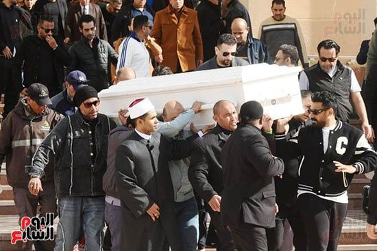 نعش جثمان والد ياسمين عبد العزيز (1) نعش جثمان والد ياسمين عبد العزيز (1)