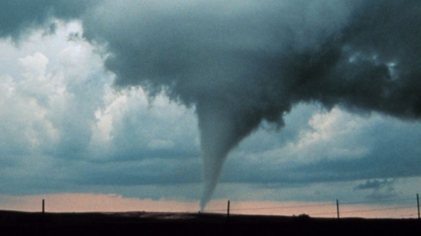 الأعاصير القمعية - noaa