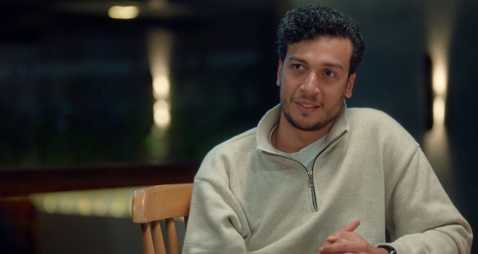 أحمد عبد الوهاب في مأزق بسبب خطيبته في مسلسل الكابتن (2) أحمد عبد الوهاب في مأزق بسبب خطيبته في مسلسل الكابتن (2)
