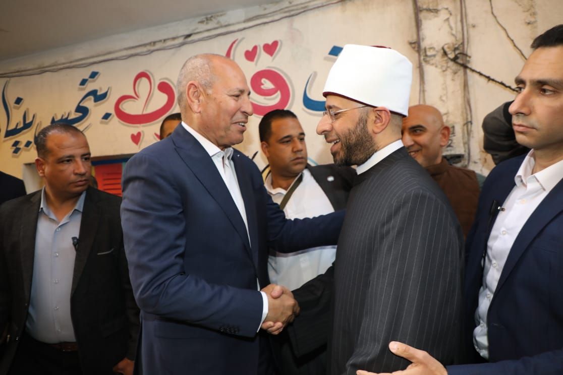 المحافظ يستقبل وزير الاوقاف المحافظ يستقبل وزير الاوقاف