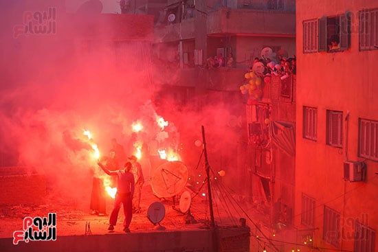 إشعال المشاريخ خلال حفل الإفطار (2) إشعال المشاريخ خلال حفل الإفطار (2)
