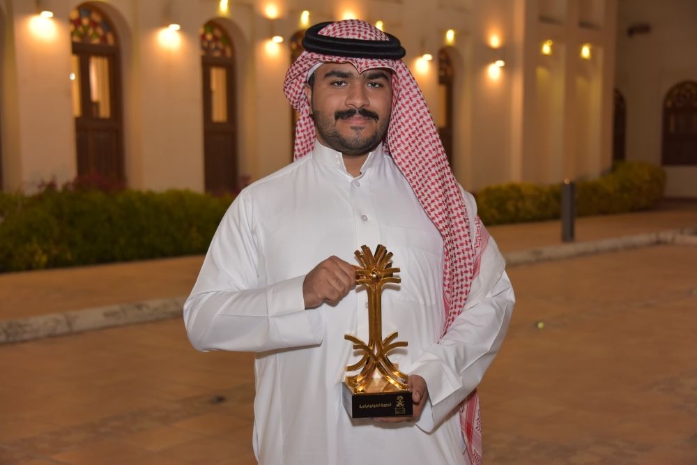 ”جمال الخُبر يلهم“.. السبع يكشف سر فوزه بجائزة التميز الإعلام