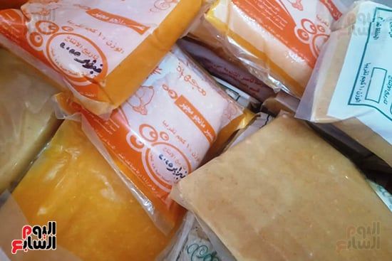 إقبال على منتجات المدارس الزراعية بالبحيرة خلال رمضان (7) إقبال على منتجات المدارس الزراعية بالبحيرة خلال رمضان (7)