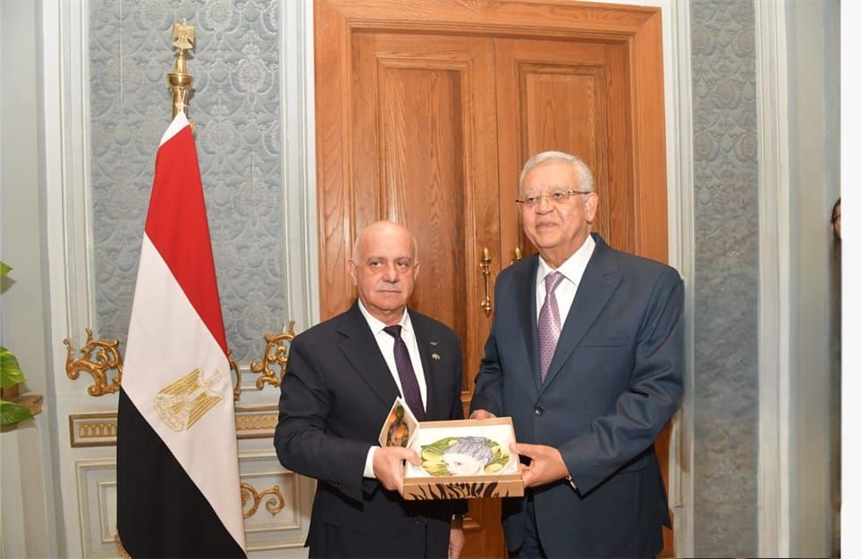 رئيس مجلس النواب ووفداً من الجمعية البرلمانية الأرثوذوكسية (2) رئيس مجلس النواب ووفداً من الجمعية البرلمانية الأرثوذوكسية (2)