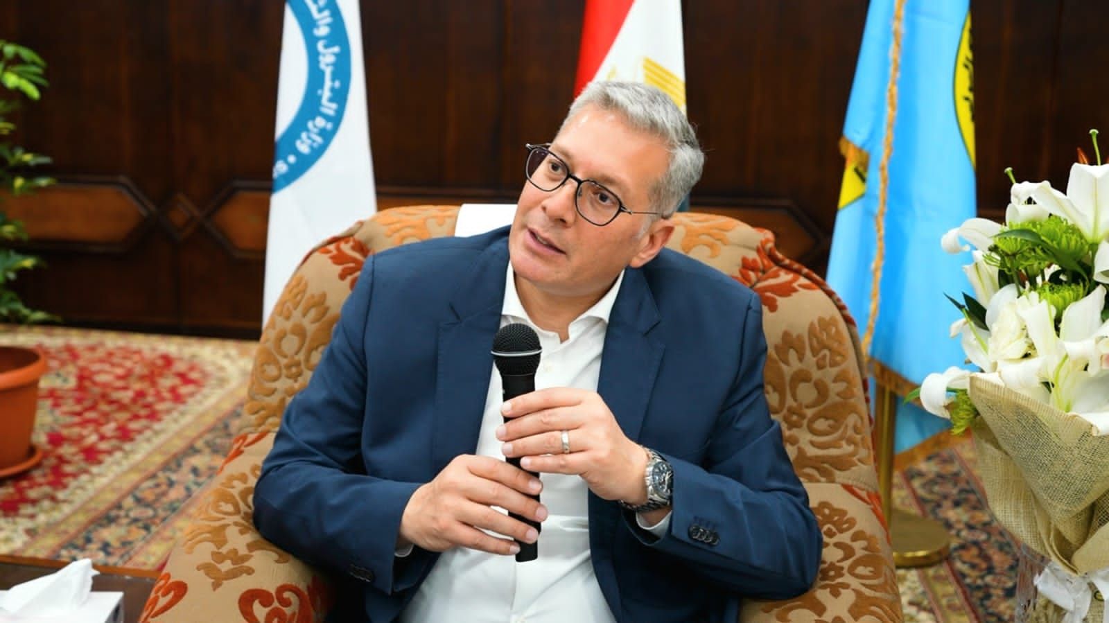 زيارة المهندس كريم بدوى وزير البترول والثروة المعدنية، موقع شركتى جابكو والعامة للبترول بمنطقة خليج السويس (8) زيارة المهندس كريم بدوى وزير البترول والثروة المعدنية، موقع شركتى جابكو والعامة للبترول بمنطقة خليج السويس (8)