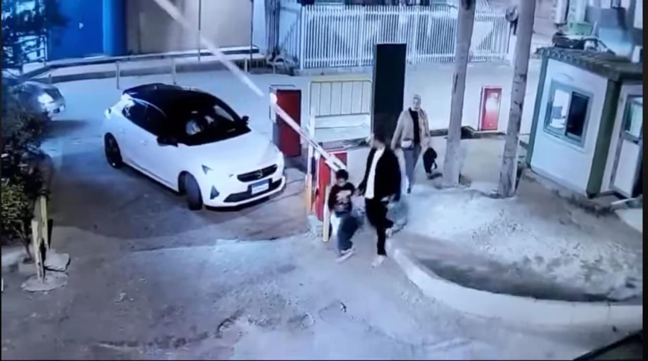 الاب ونجله قبل دهسهم في سموحه الاسكندريه الاب ونجله قبل دهسهم في سموحه الاسكندريه