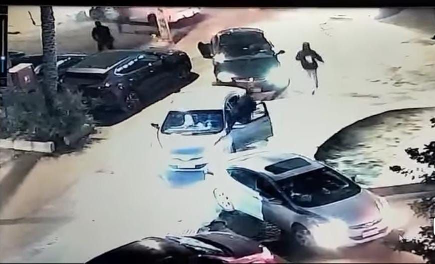 سيارة تدهس أب ونجله في سموحه الاسكندريه سيارة تدهس أب ونجله في سموحه الاسكندريه
