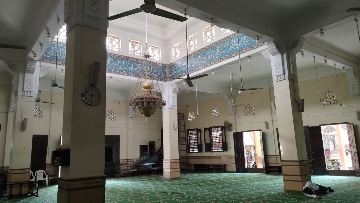 المسجد من الداخل المسجد من الداخل