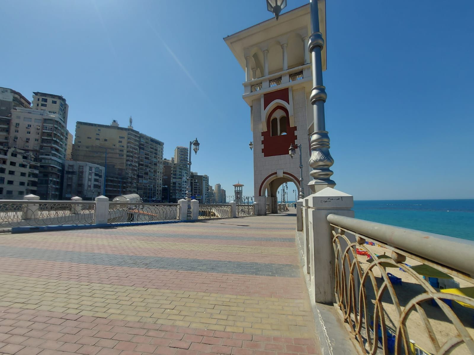 الاسكندرية تسجل 30درجه الاسكندرية تسجل 30درجه