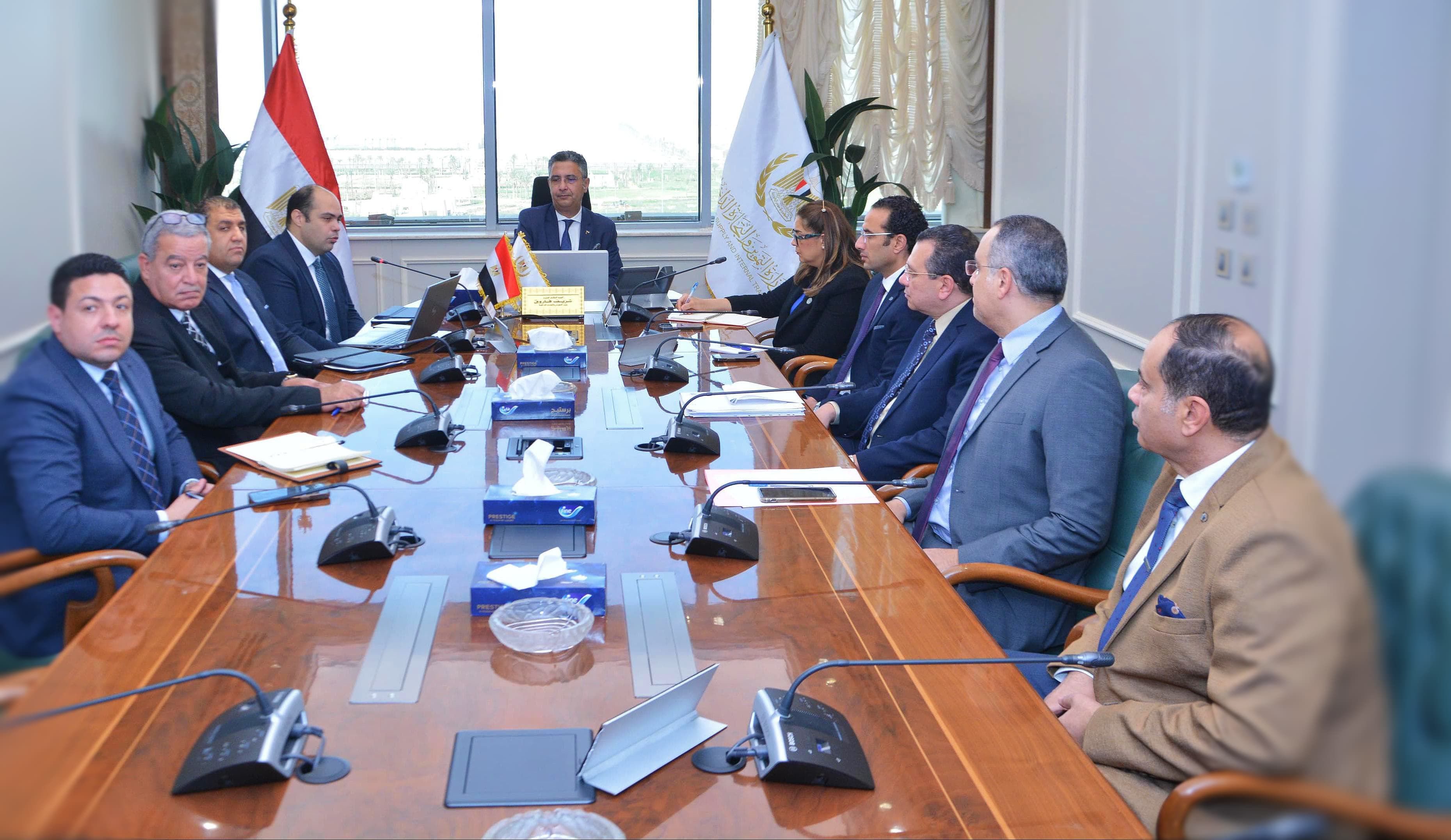 وزير التموين والتجارة الداخلية يلتقي بالدكتور محمود ممتاز رئيس جهاز حماية المنافسة وزير التموين والتجارة الداخلية يلتقي بالدكتور محمود ممتاز رئيس جهاز حماية المنافسة