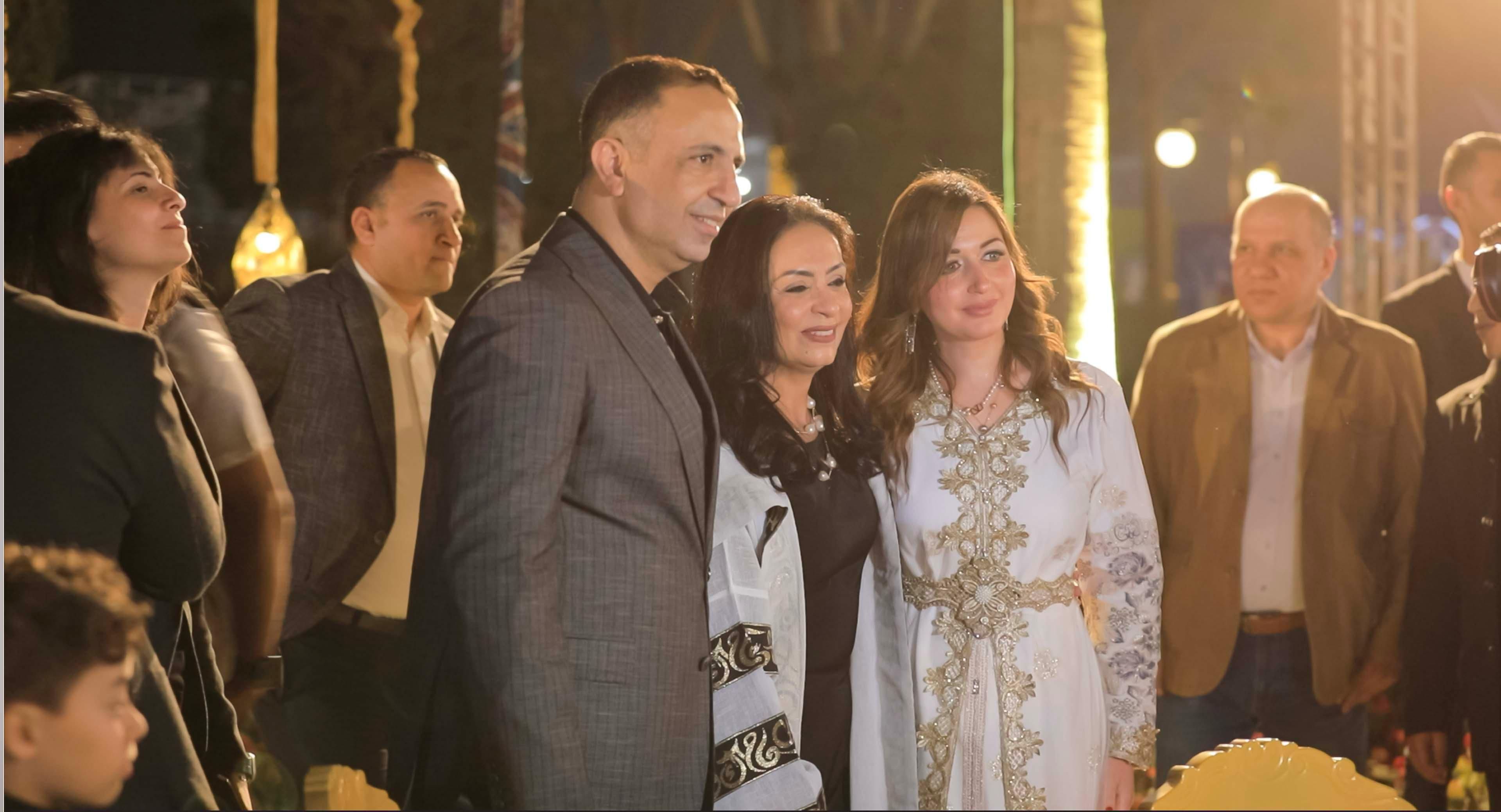 وزيرة التضامن مع العاملين وزيرة التضامن مع العاملين
