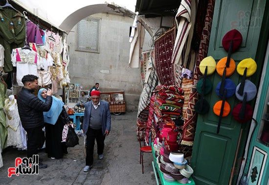 جولة داخل سوق البلدة القديمة فى تونس جولة داخل سوق البلدة القديمة فى تونس