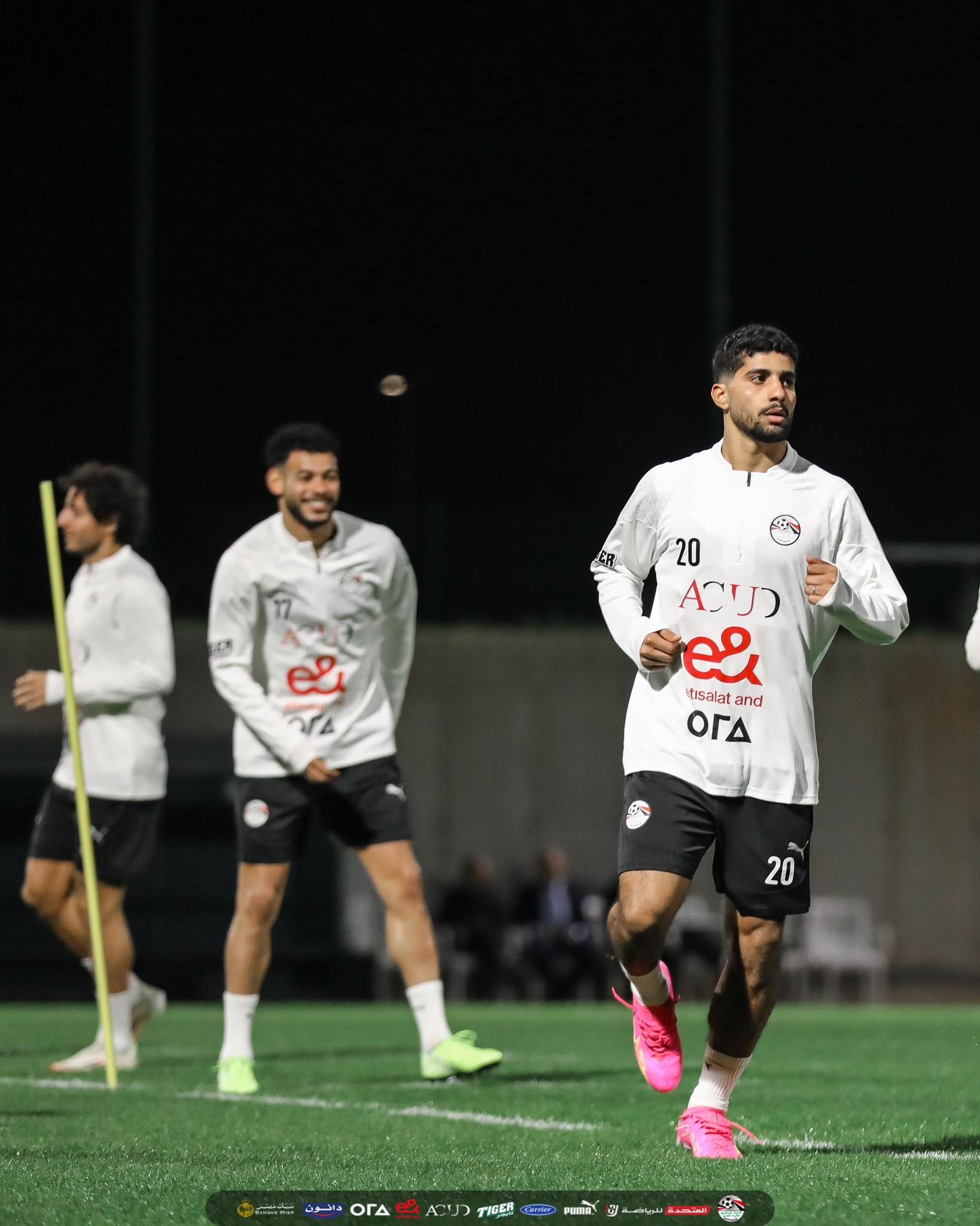 تدريبات منتخب مصر (1) تدريبات منتخب مصر (1)