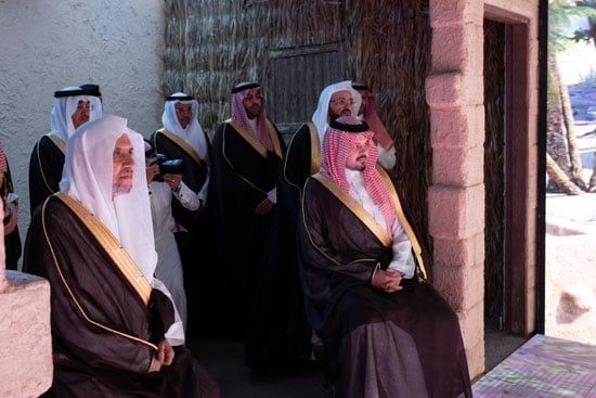 أمير منطقة المدينة المنورة يُدشّنُ المرافقَ الحديثةَ (12) أمير منطقة المدينة المنورة يُدشّنُ المرافقَ الحديثةَ (12)