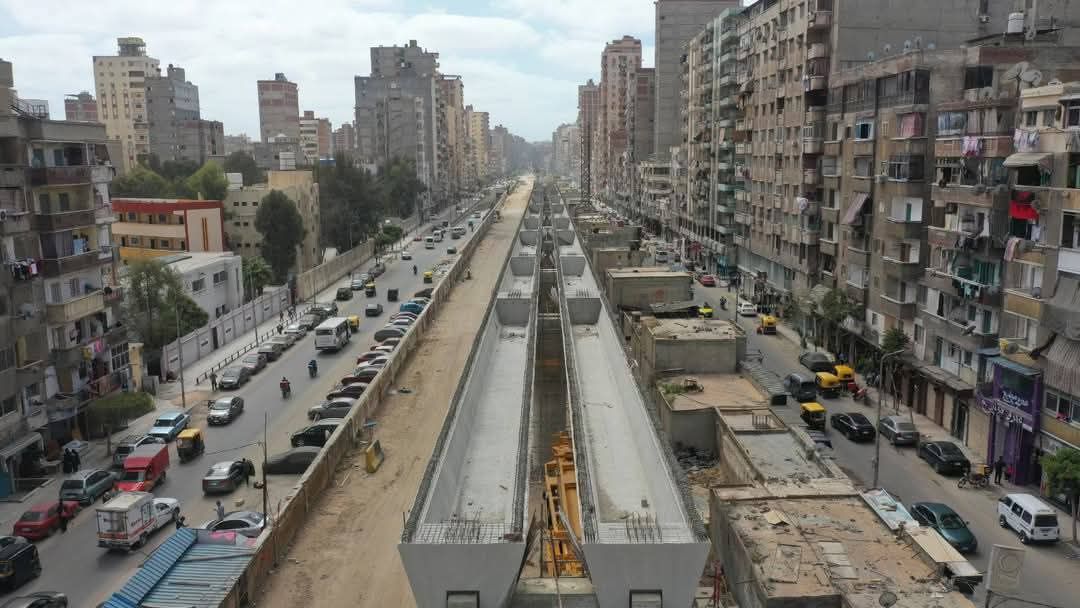 تركيب الكمرات الخرسانية للمرحلة الأولى تركيب الكمرات الخرسانية للمرحلة الأولى