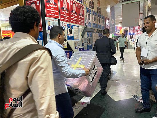 انتهاء عملية التصويت فى عمومية الصحفيين انتهاء عملية التصويت فى عمومية الصحفيين