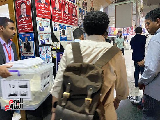 انتهاء التصويت وغلق اللجان انتهاء التصويت وغلق اللجان