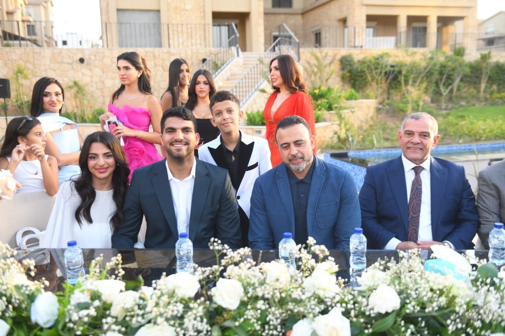 الشيخ مصطفى حسنى يعقد قران ابنة أمل رزق الشيخ مصطفى حسنى يعقد قران ابنة أمل رزق