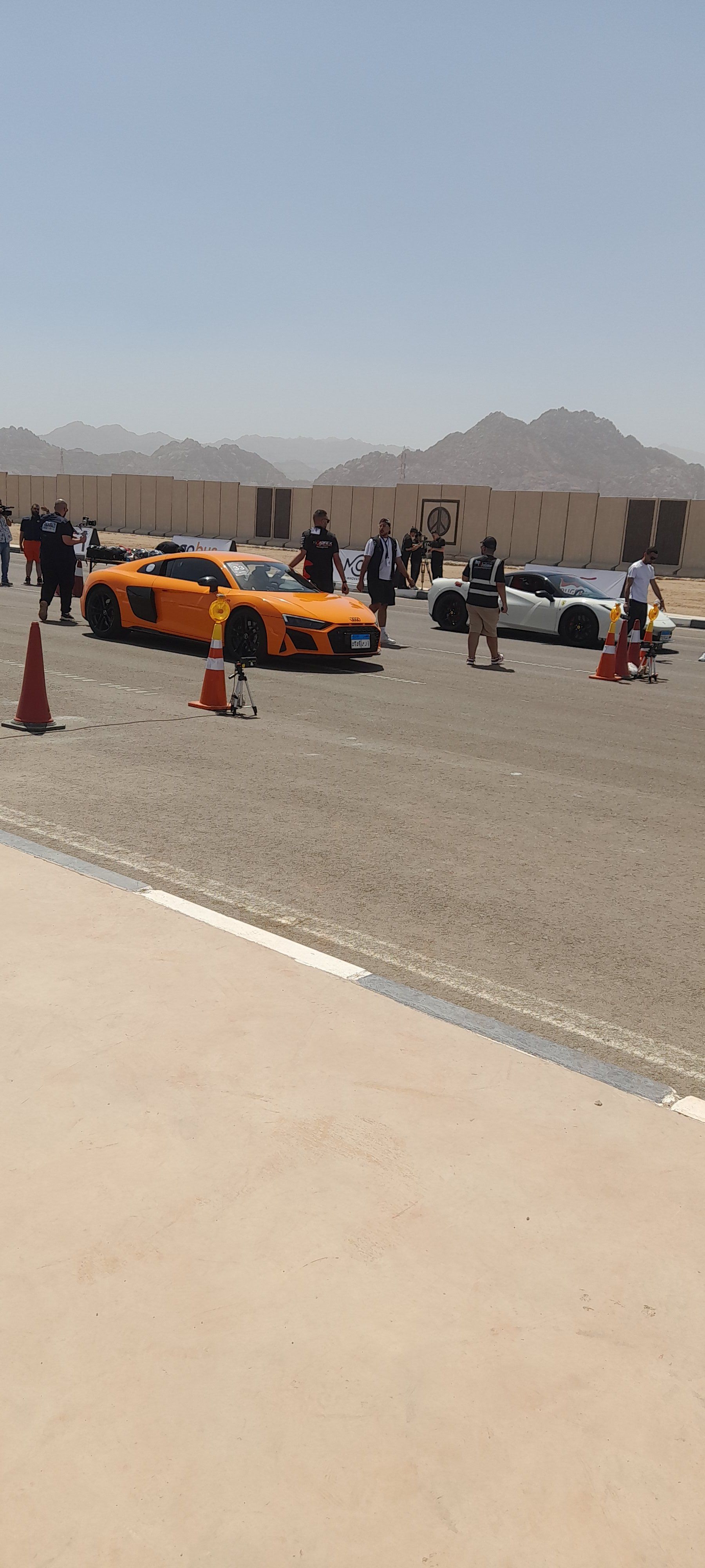 السيارات المشاركة في السباقات السيارات المشاركة في السباقات