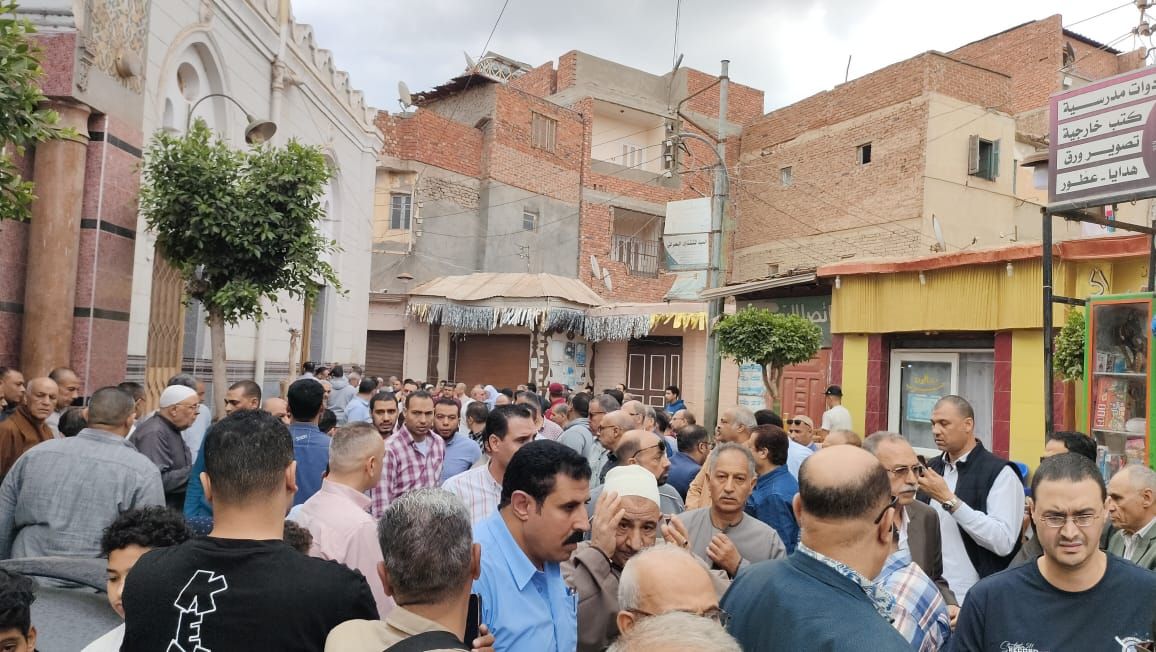 تشييع جنازة الزميل عادل درة بالغربية (1) تشييع جنازة الزميل عادل درة بالغربية (1)