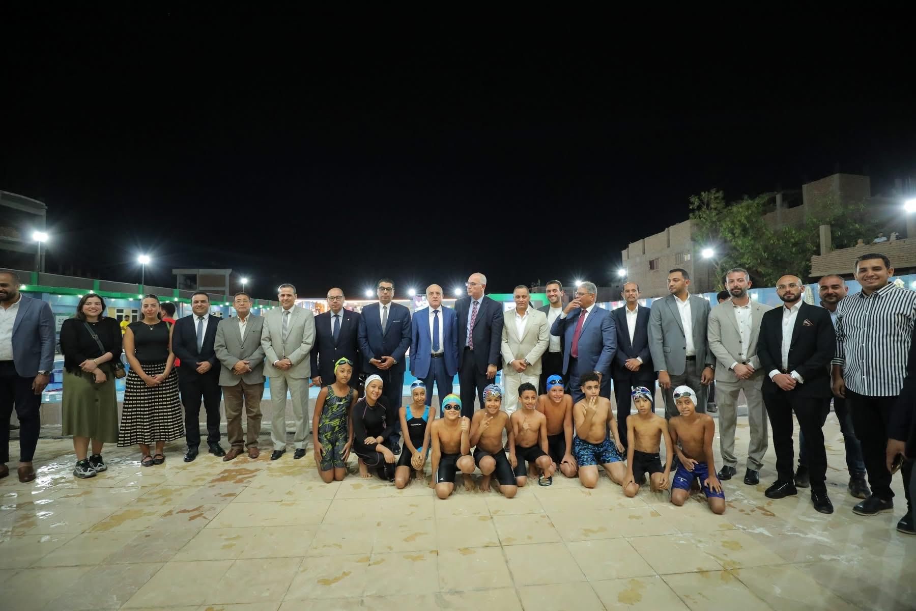 المتنافسين المتنافسين