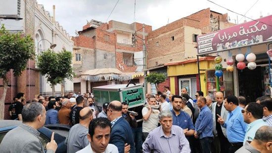 جانب-من-تشييع-الجنازة جانب-من-تشييع-الجنازة