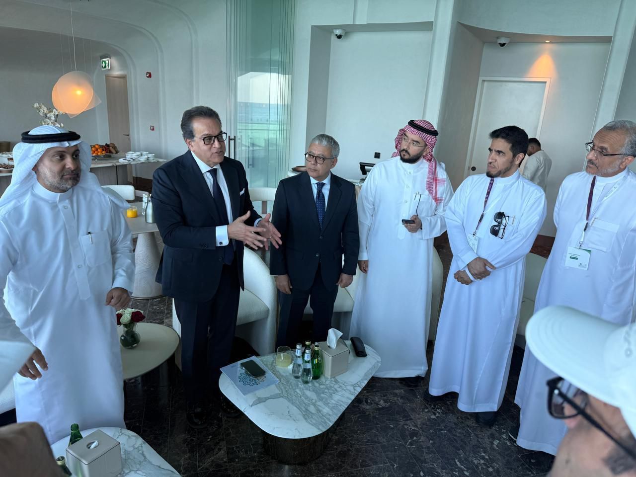 خلال اللقاء خلال اللقاء