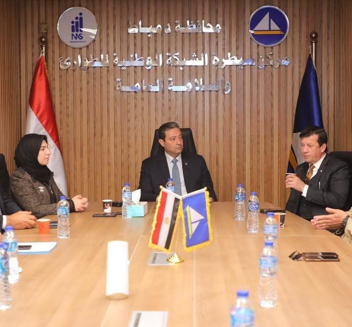 محافظ دمياط يتابع رفع تراكمات مياه الأمطار بقرية الوسطاني محافظ دمياط يتابع رفع تراكمات مياه الأمطار بقرية الوسطاني