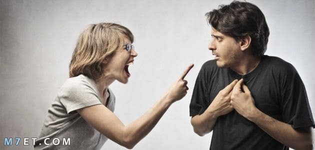 كيف تتعامل مع شخص يقلل من قيمتك