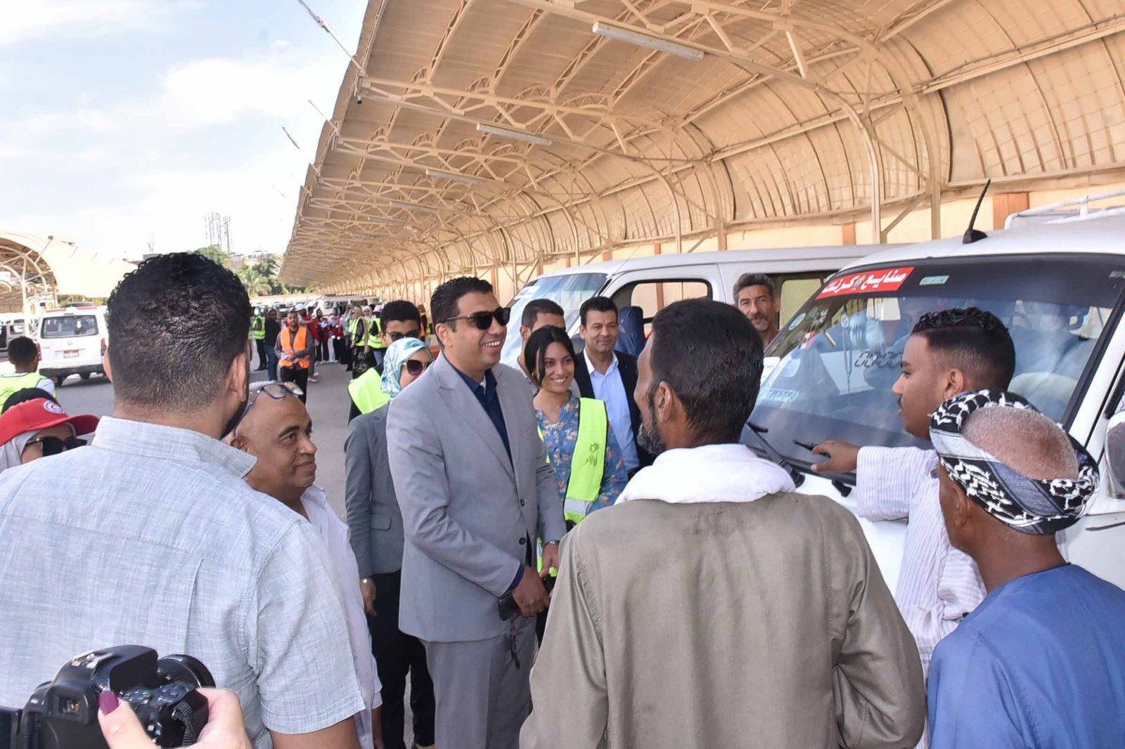 حملة خطوات ضد الإدمان لمبادرة ظواهر في مواقف السيارات حملة خطوات ضد الإدمان لمبادرة ظواهر في مواقف السيارات