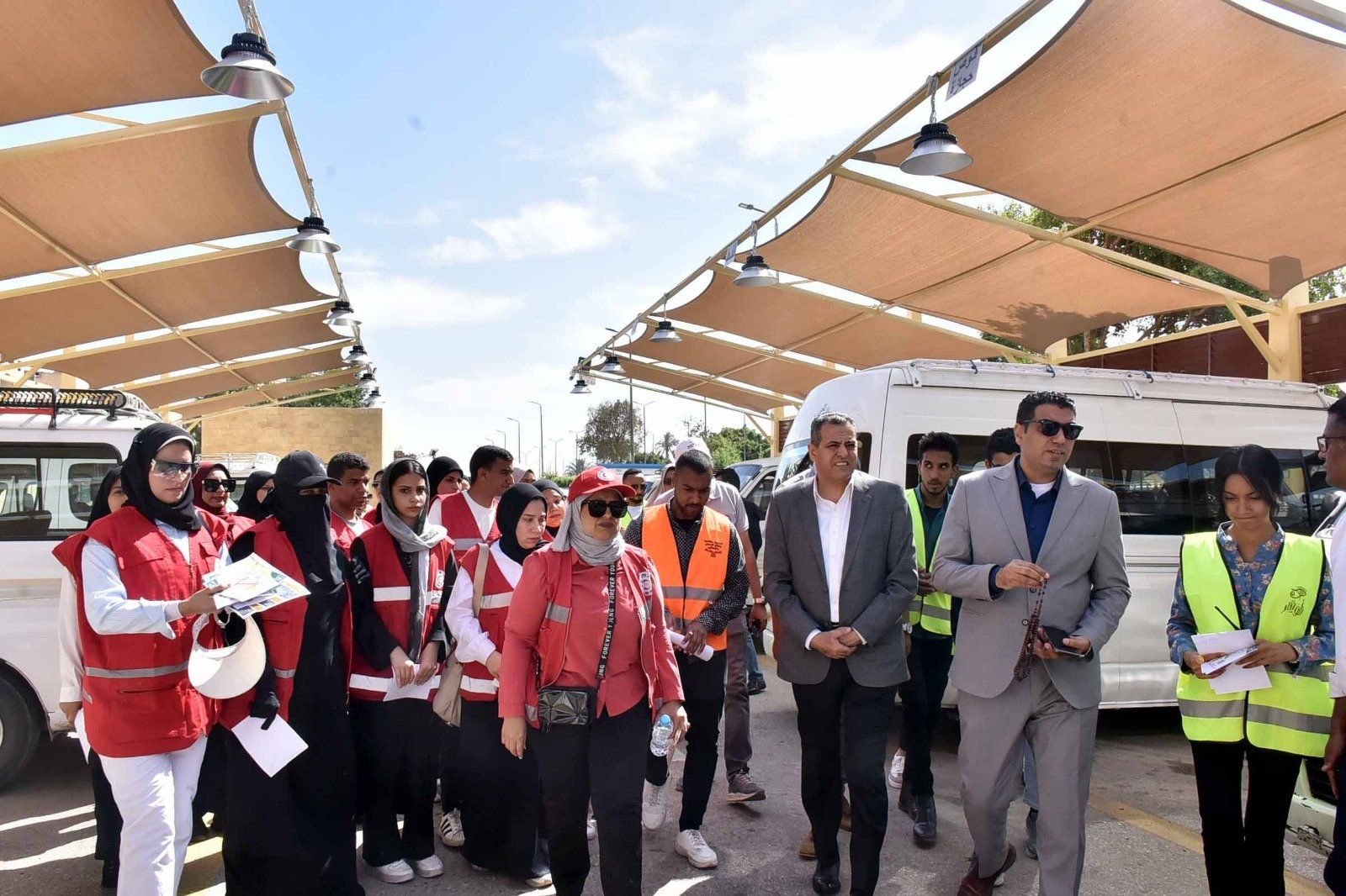 نائب محافظ الأقصر يشارك بحملة خطوات ضد الإدمان لمبادرة ظواهر نائب محافظ الأقصر يشارك بحملة خطوات ضد الإدمان لمبادرة ظواهر
