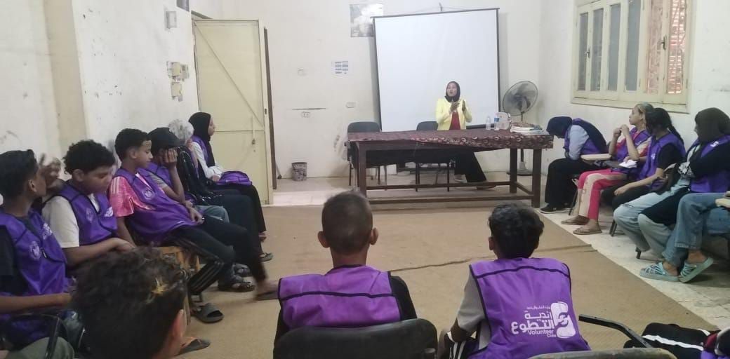 دورة تدريبية عن إدارة الفرق التطوعية بمركز شباب الضبعية بالأقصر دورة تدريبية عن إدارة الفرق التطوعية بمركز شباب الضبعية بالأقصر