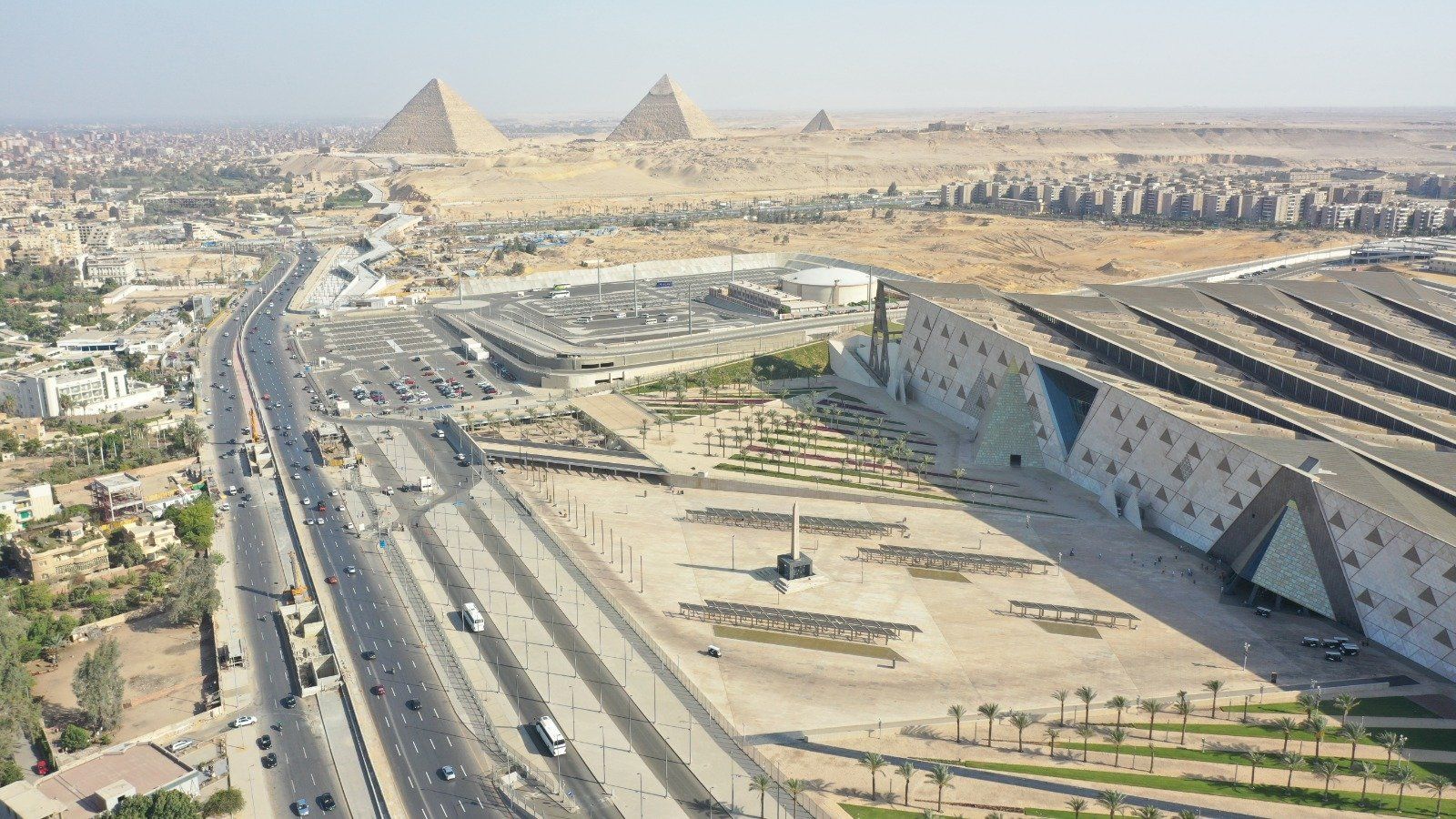 محطة المتحف المصرى محطة المتحف المصرى