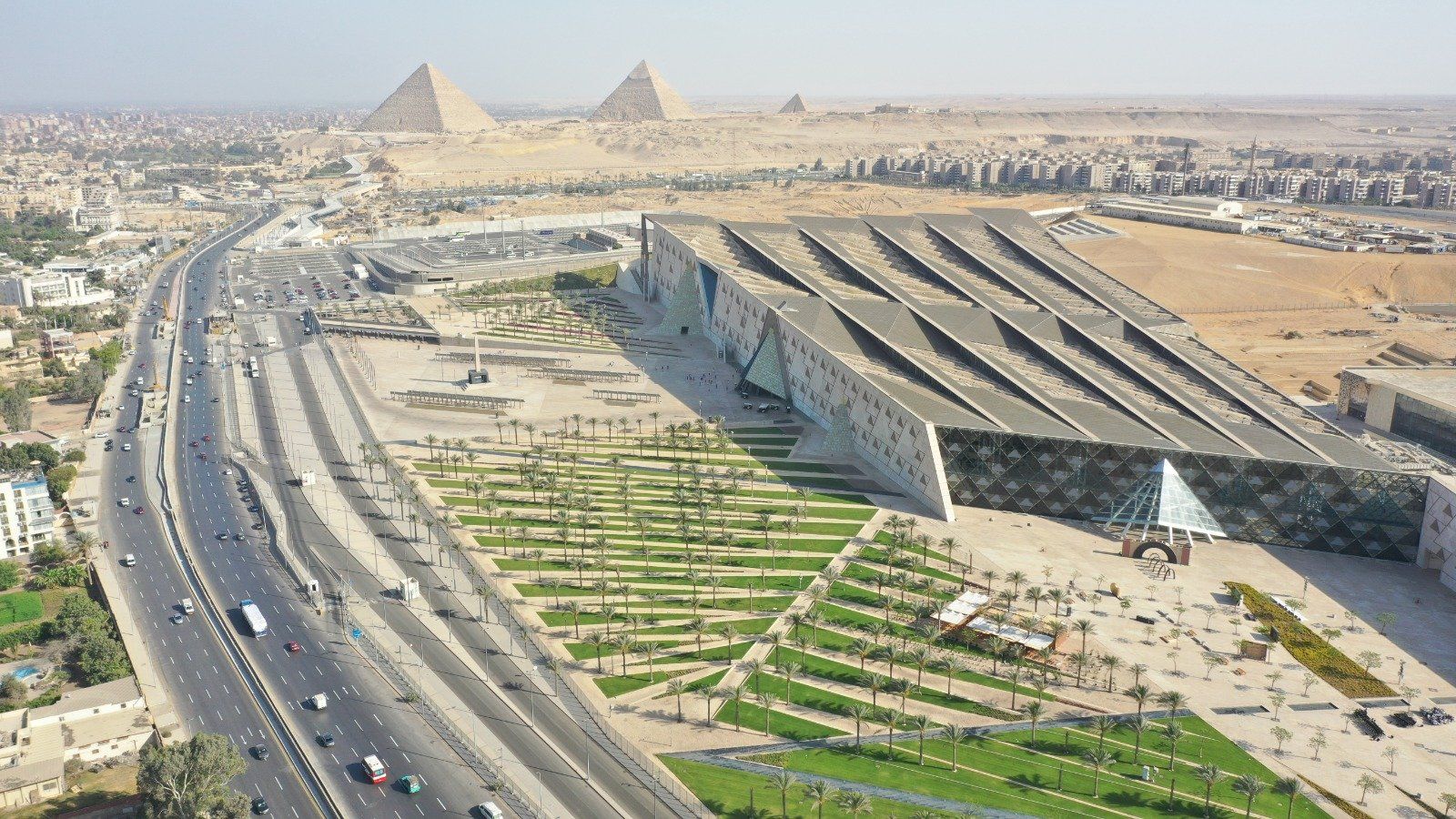 تشطيب مدخل محطة المتحف تشطيب مدخل محطة المتحف