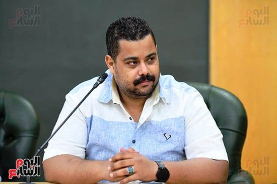 الزميل مصطفى عادل ضرة الزميل مصطفى عادل ضرة