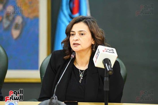 الكاتبة الصحفية علا الشافعى فى حفل التأبين الكاتبة الصحفية علا الشافعى فى حفل التأبين