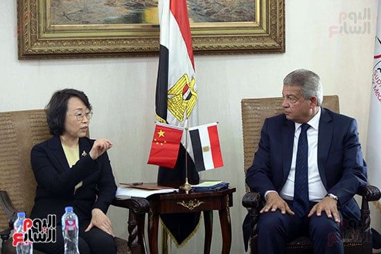 لقاء خالد عبدالعزيز ورئيس الهيئة الوطنية للتليفزيون الصيني لقاء خالد عبدالعزيز ورئيس الهيئة الوطنية للتليفزيون الصيني