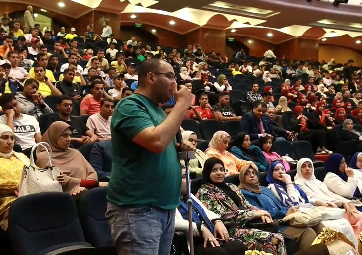 جانب من الحضور بالمؤتمر جانب من الحضور بالمؤتمر