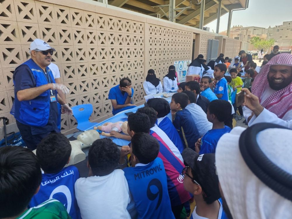 إنقاذ حياة ب 30 ضغطة.. مدرب يفصّل خطوات الإنعاش القلبي
