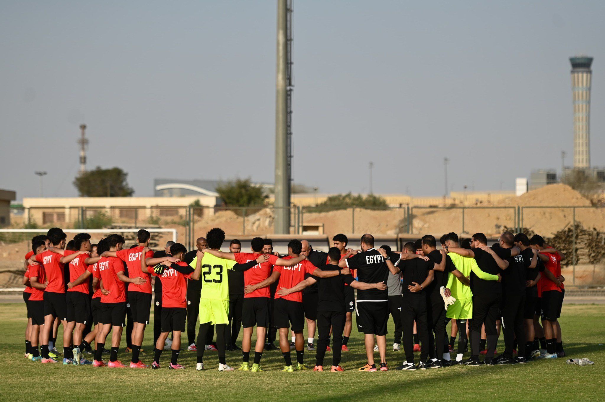 تدريب منتخب الشباب الأخير استعدادا للمغرب (6) تدريب منتخب الشباب الأخير استعدادا للمغرب (6)