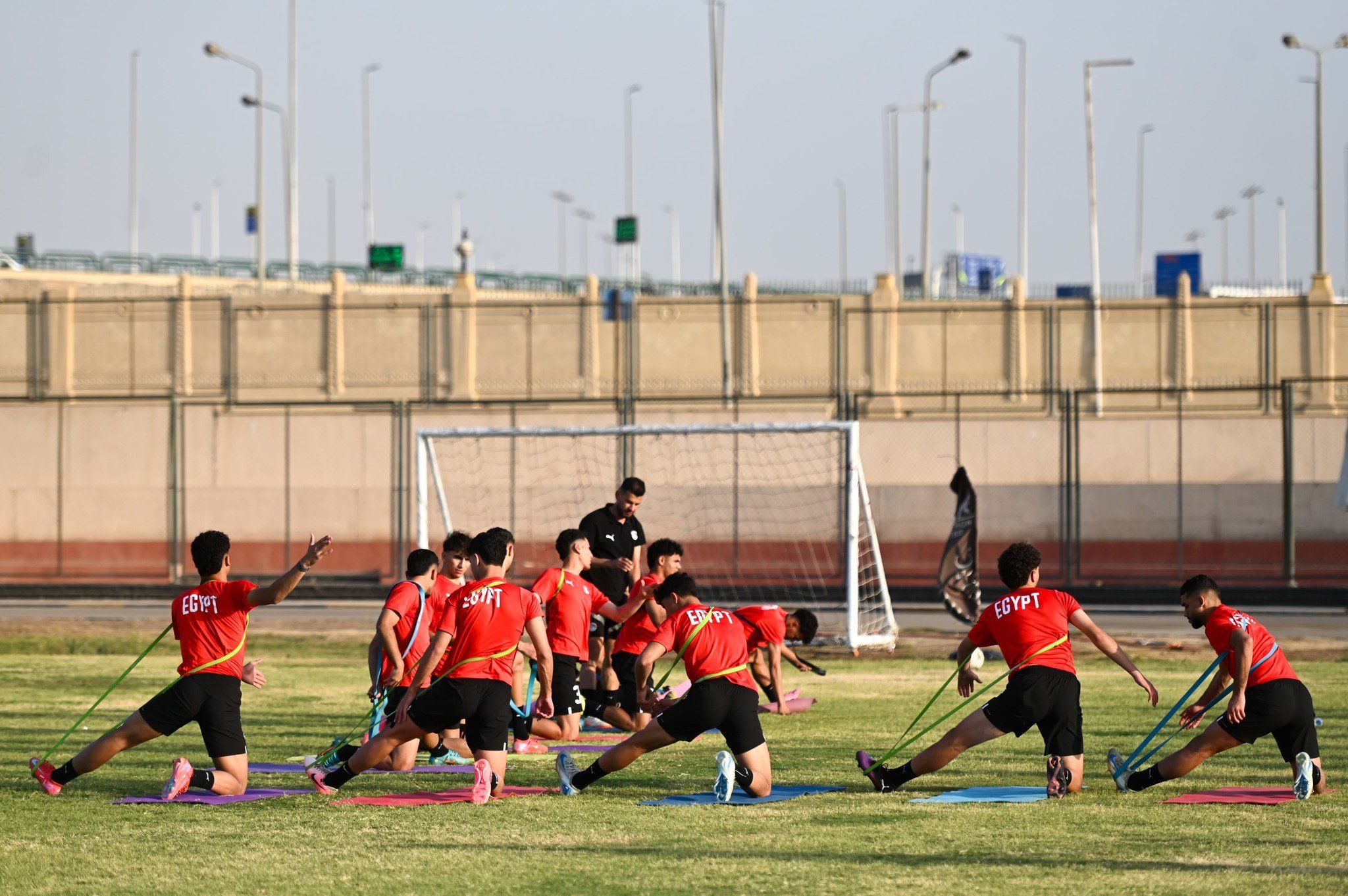 تدريب منتخب الشباب الأخير استعدادا للمغرب (3) تدريب منتخب الشباب الأخير استعدادا للمغرب (3)