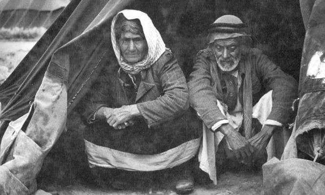 عجوزان فلسطينيات في مخيم عجوزان فلسطينيات في مخيم