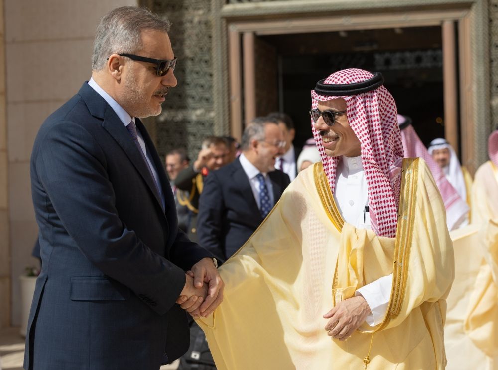 وزير الخارجية يستقبل وزير الخارجية التركي