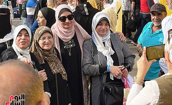 التقاط-الصور-التذكارية-للحجاج التقاط-الصور-التذكارية-للحجاج