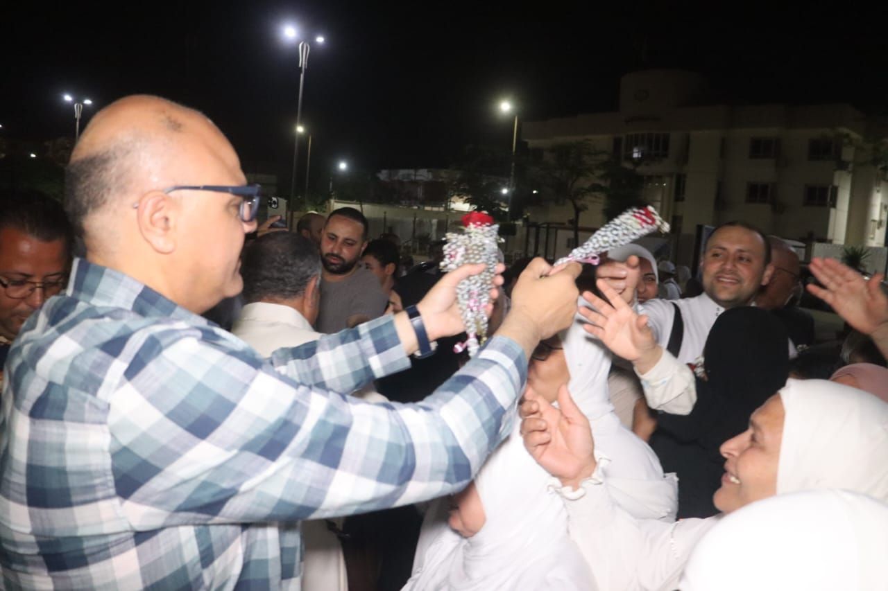 أول فوج من 90 حاجا وحاجة (4) أول فوج من 90 حاجا وحاجة (4)