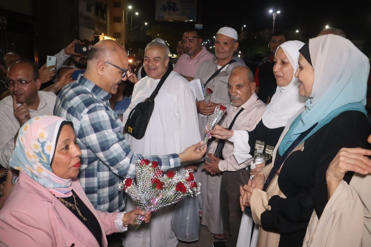 أول فوج من 90 حاجا وحاجة (6) أول فوج من 90 حاجا وحاجة (6)