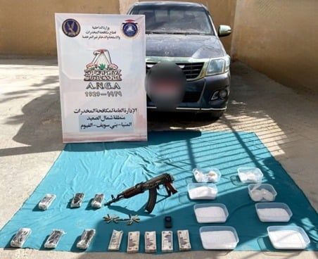 المتهمون والمضبوطات (2) المتهمون والمضبوطات (2)