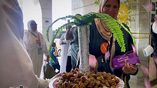 استقبال مهيب لحجاج القرعة في المدينة المنورة (23) استقبال مهيب لحجاج القرعة في المدينة المنورة (23)