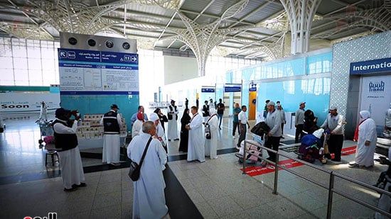 استقبال مهيب لحجاج القرعة في المدينة المنورة (10) استقبال مهيب لحجاج القرعة في المدينة المنورة (10)