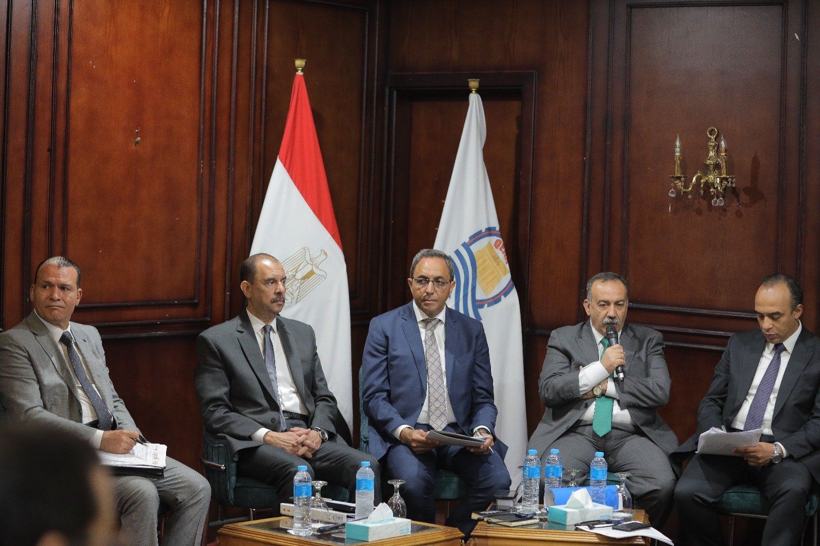 ورشة عمل موسعة بقنا لمناقشة تقييم التكتلات الاقتصادية (1) ورشة عمل موسعة بقنا لمناقشة تقييم التكتلات الاقتصادية (1)